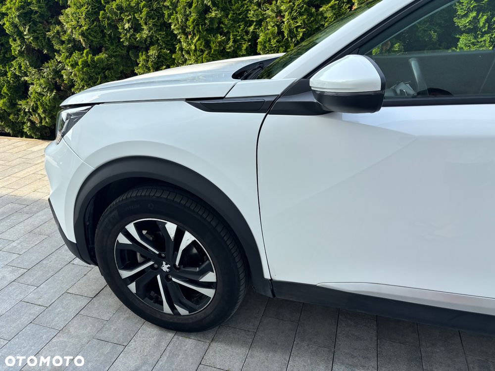 Peugeot 2008 1.2 PureTech Active S&S EAT8 - 9
