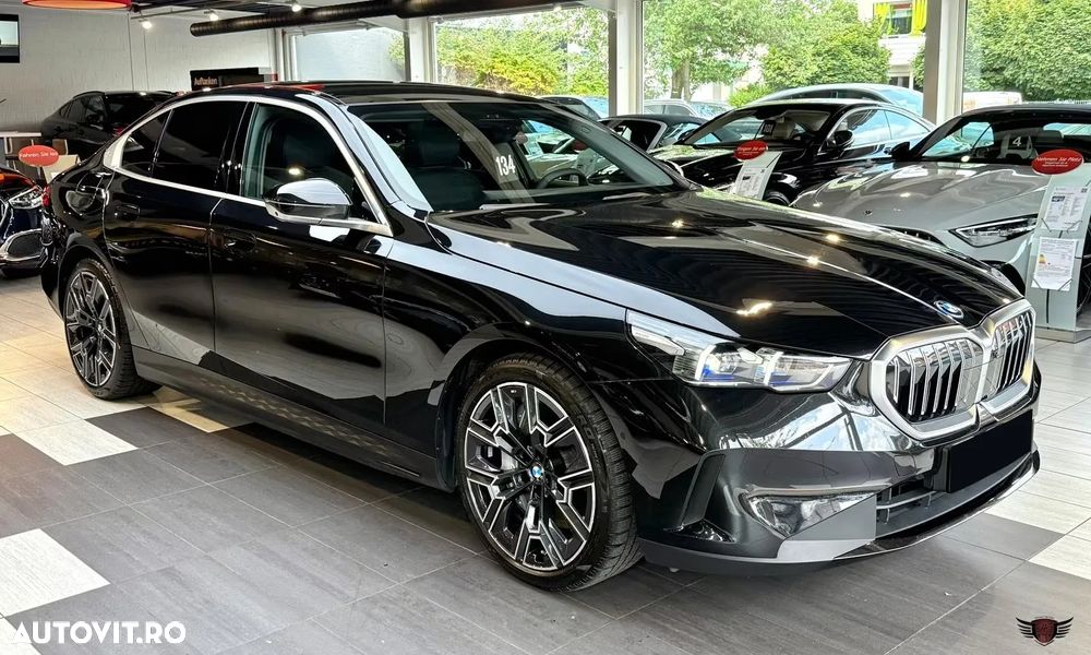 BMW Seria 5 550e xDrive Aut. - 3