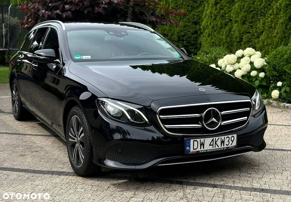 Mercedes-Benz Klasa E 220 d 9G-TRONIC Avantgarde - 4