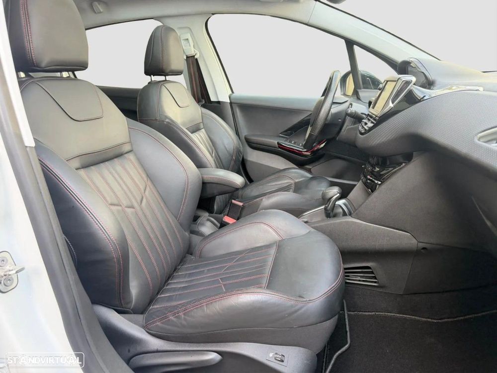 Peugeot 208 1.2 PureTech GT Line EAT6 - 15