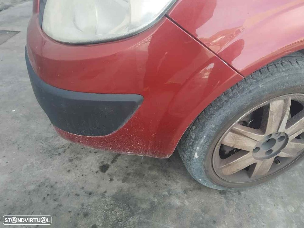 PARA-CHOQUES FRONTAL RENAULT SCÉNIC II 2006 - - 3
