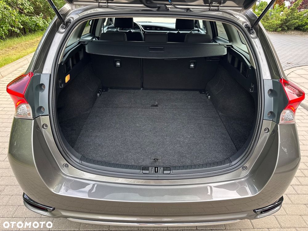Toyota Auris Hybrid 135 Premium - 37