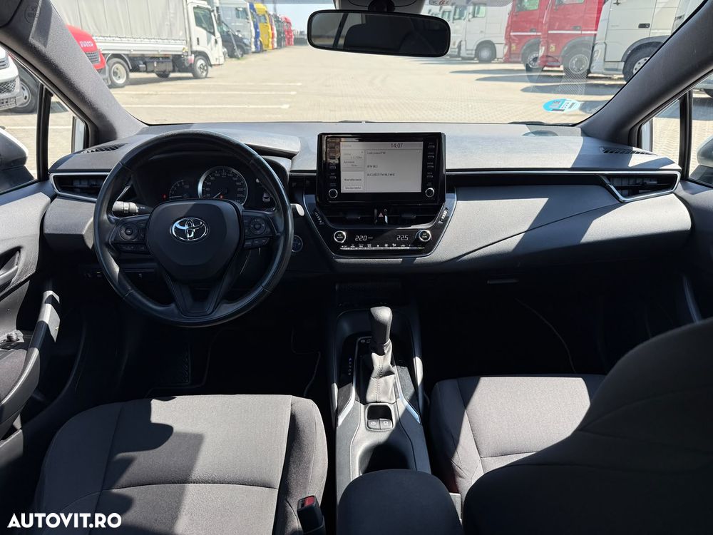 Toyota Corolla - 9