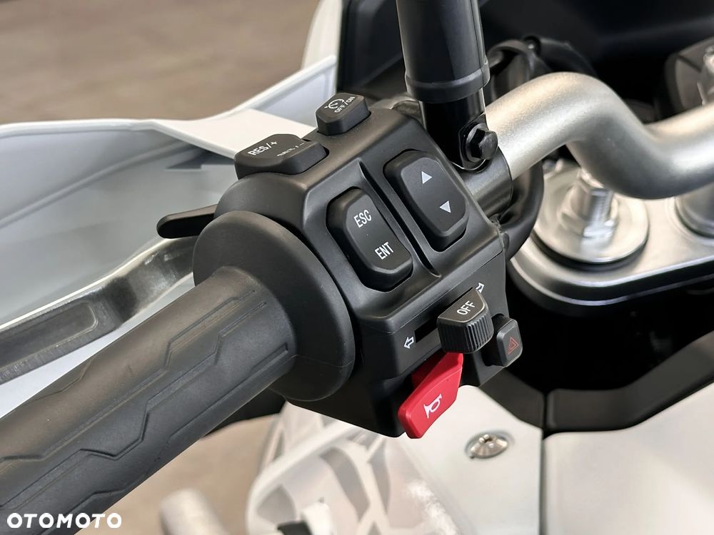 KOVE 800X Touring - 13
