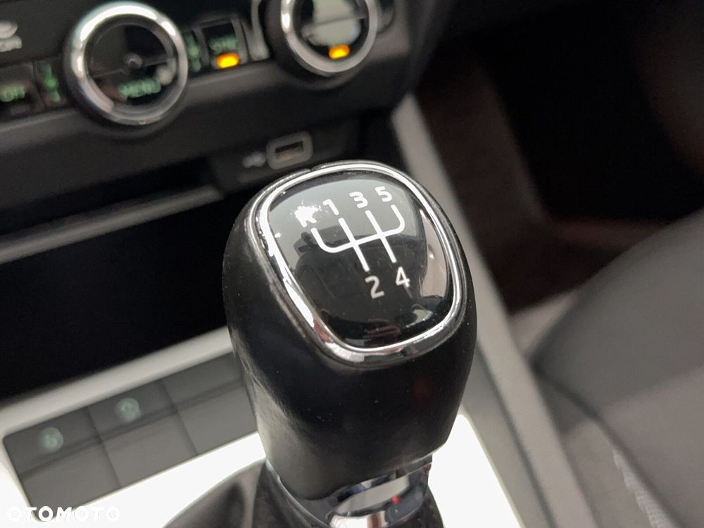 Skoda Octavia 1.6 TDI SCR Ambition - 39