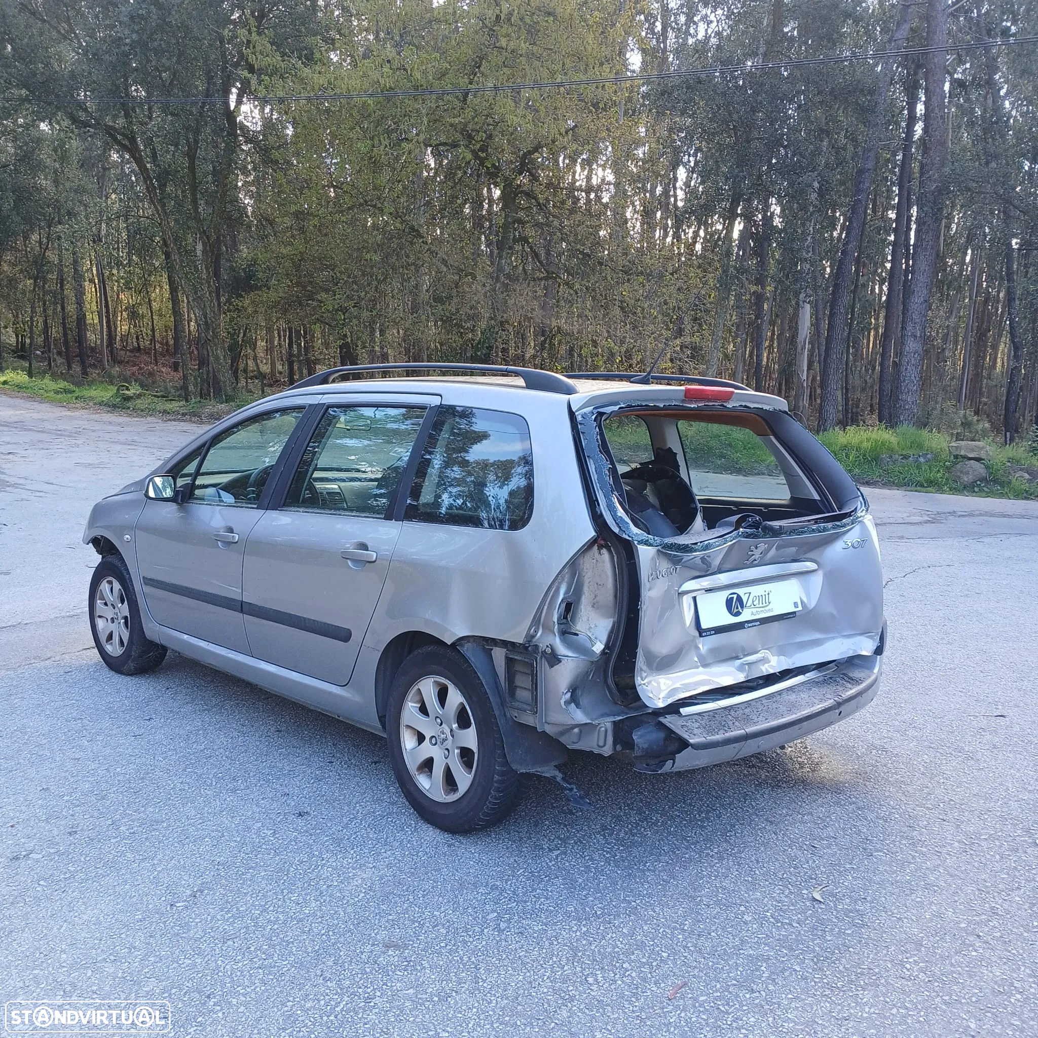 Peugeot 307 1.4 de 2005 - Peças Usadas (9817) - 3