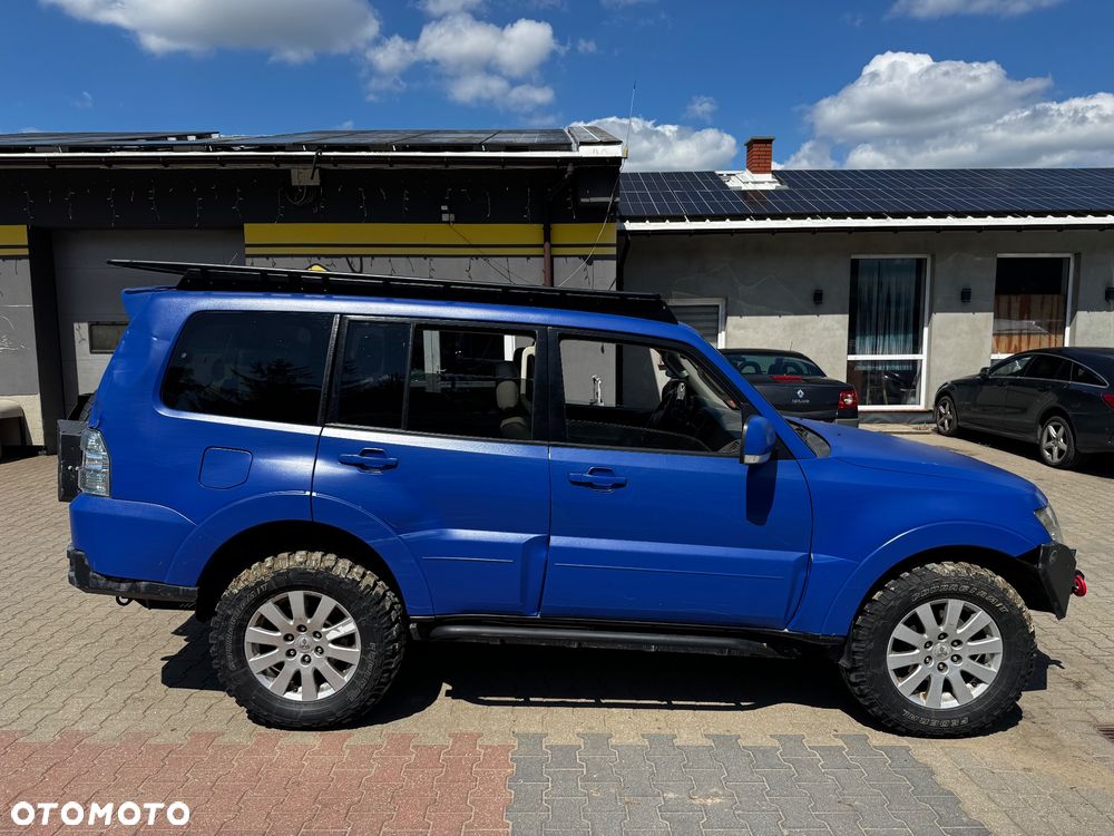 Mitsubishi Pajero - 14