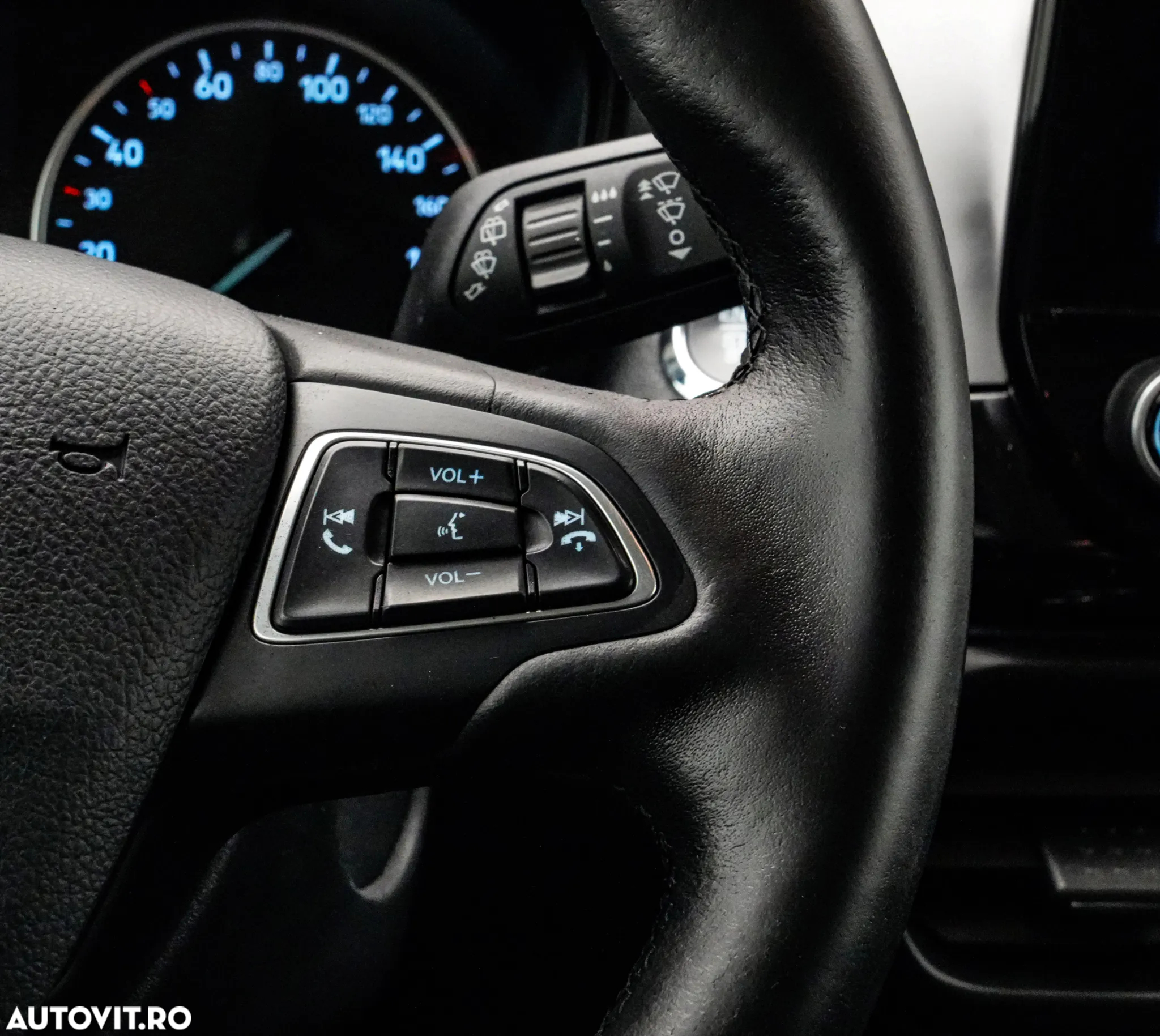 Ford EcoSport 1.0 EcoBoost Titanium - 30