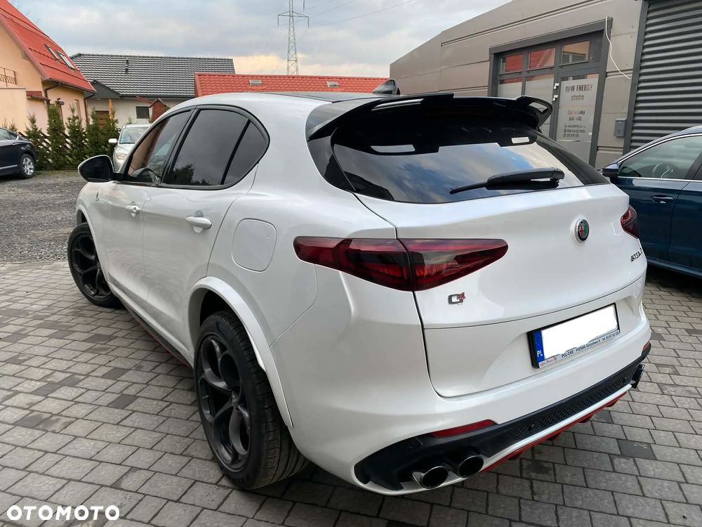 Alfa Romeo Stelvio 2.9 V6 Bi-Turbo Quadrifoglio Q4 - 26