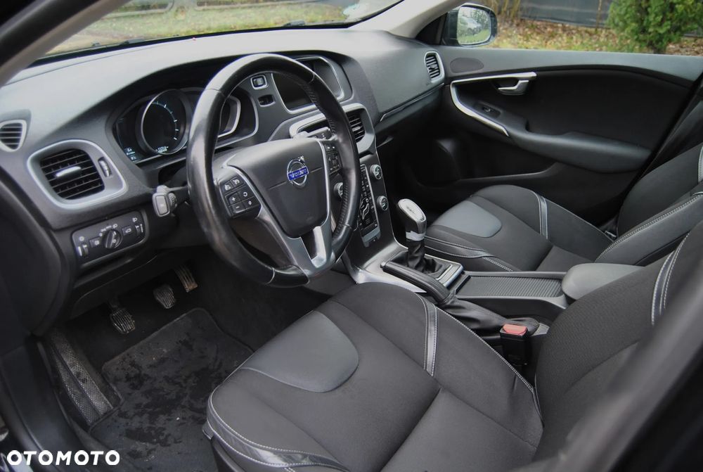 Volvo V40 D2 - 5