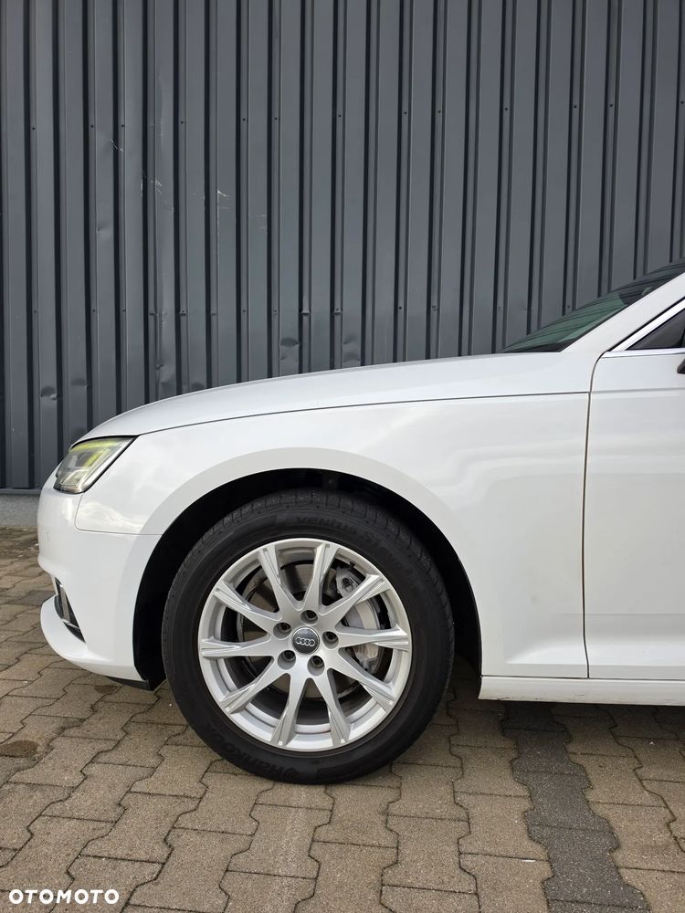 Audi A4 Avant 2.0 TDI ultra sport - 10