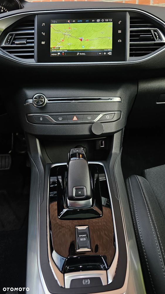 Peugeot 308 1.2 PureTech GPF Allure S&S EAT8 - 15