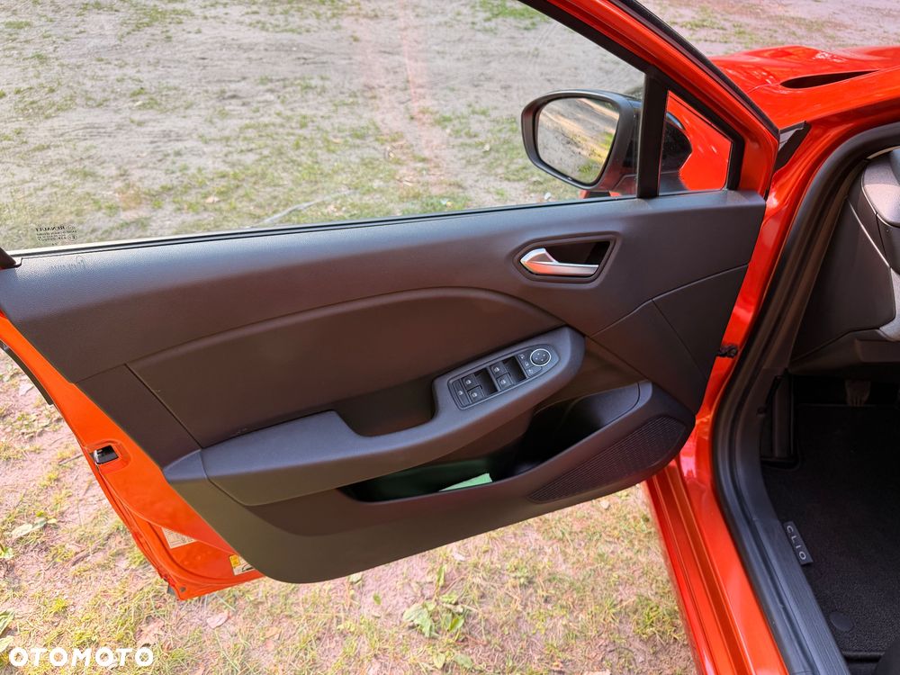 Renault Clio TCe 90 EVOLUTION - 10