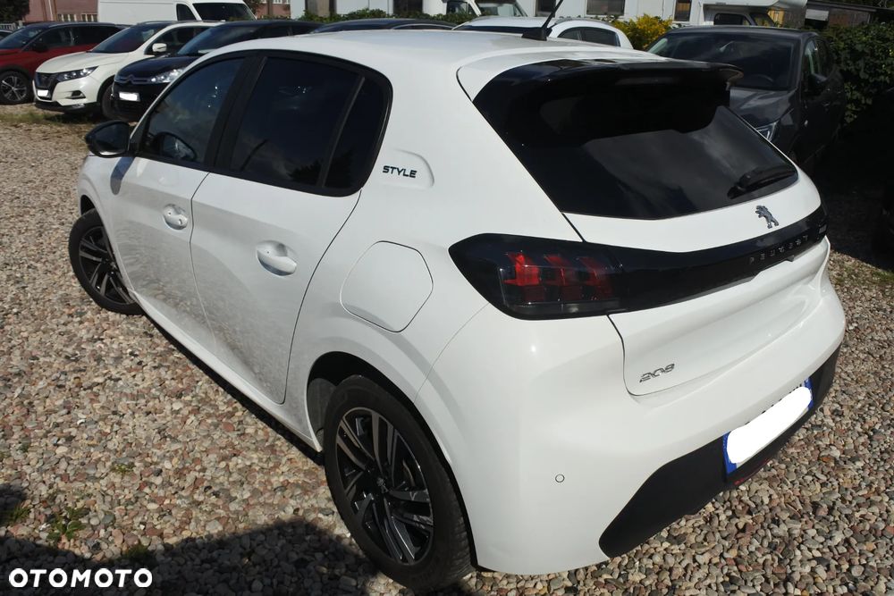 Peugeot 208 1.2 PureTech Allure S&S EAT8 - 4