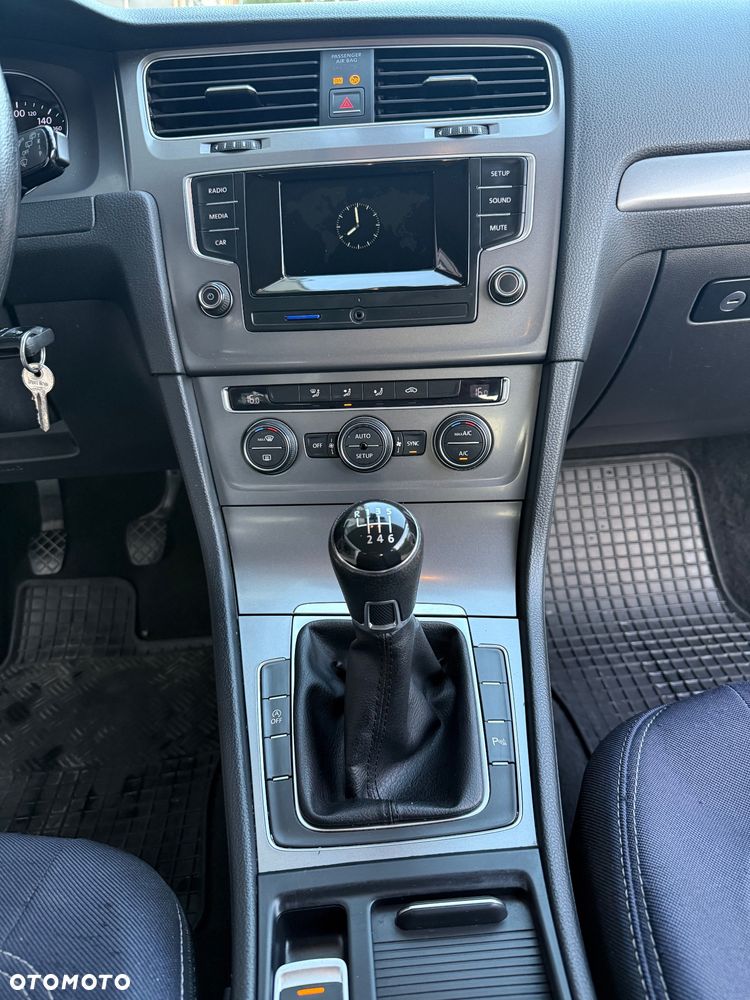 Volkswagen Golf 1.2 TSI BlueMot Trendline - 14
