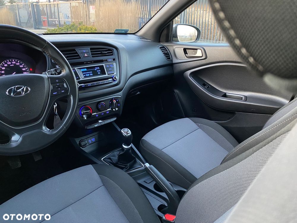 Hyundai i20 1.2 Comfort - 28