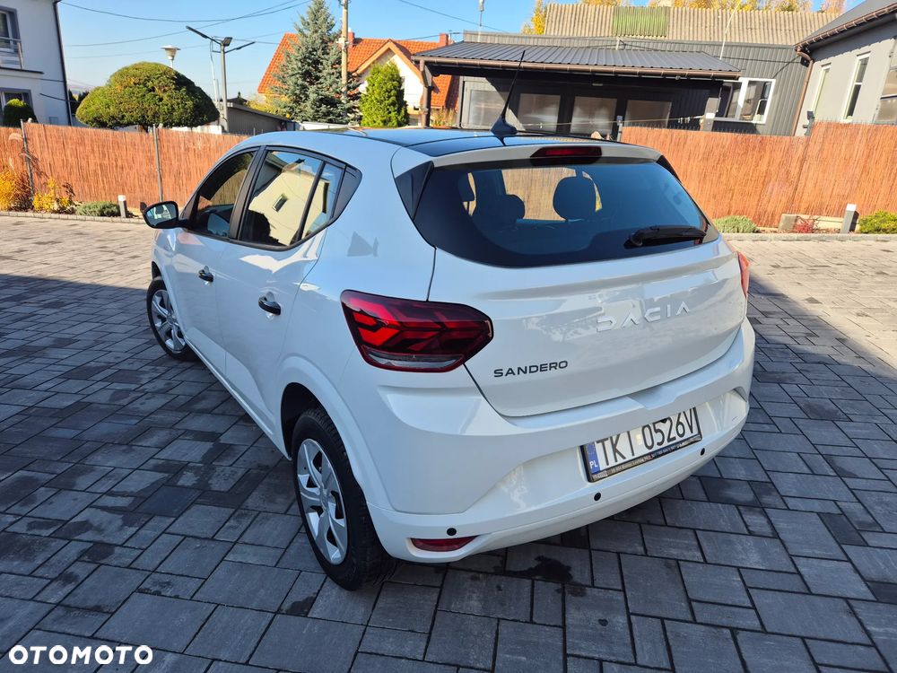 Dacia Sandero - 4