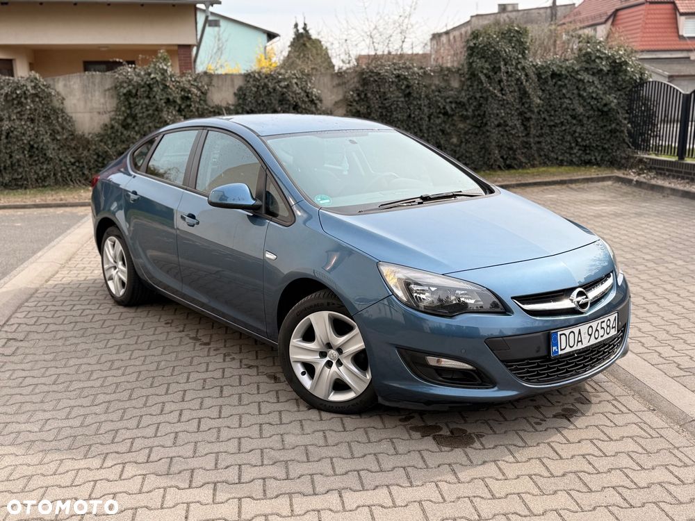 Opel Astra 1.4 Edition - 2