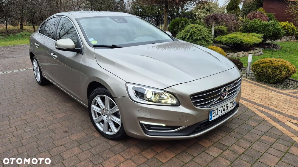 Volvo S60 D3 Geartronic Summum - 2
