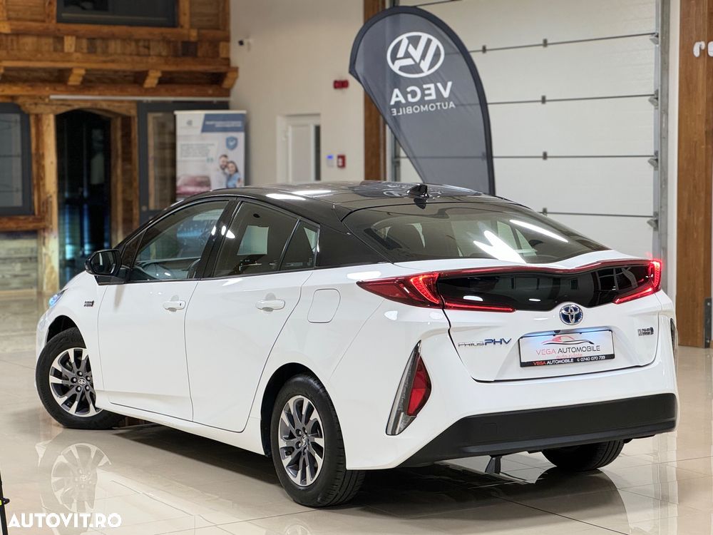 Toyota Prius Prime 1.8 HSD Dynamic - 4