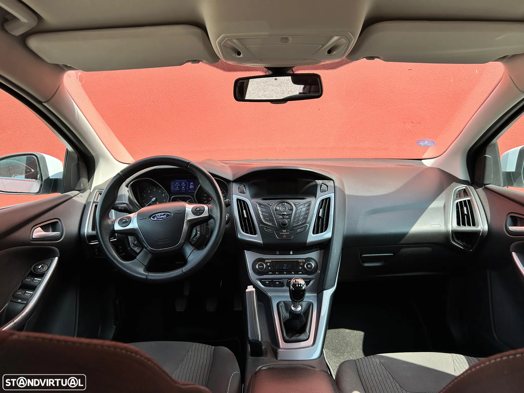 Ford Focus SW 1.0 EcoBoost S&S Business Edition - 14