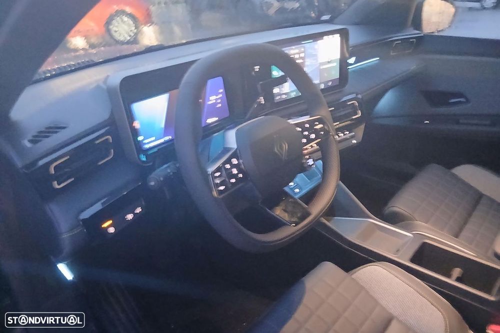 Renault 4 E-Tech 52 kWh Iconic Autonomia Conforto - 6