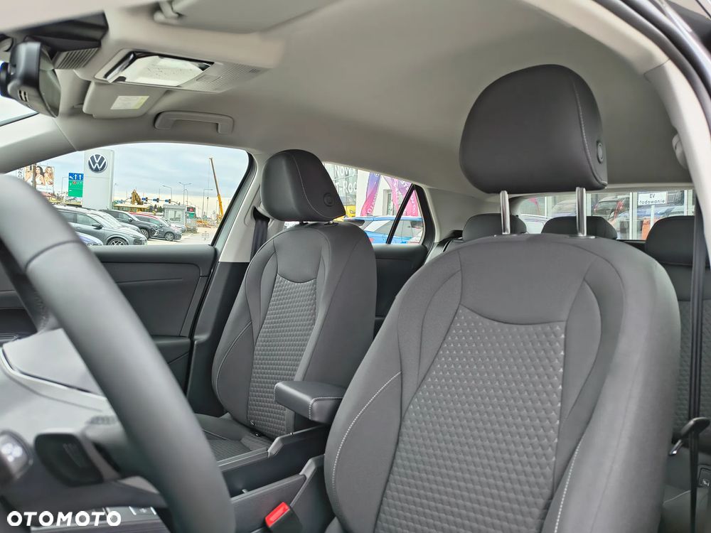 Volkswagen T-Roc 1.5 eTSI Trend DSG - 17