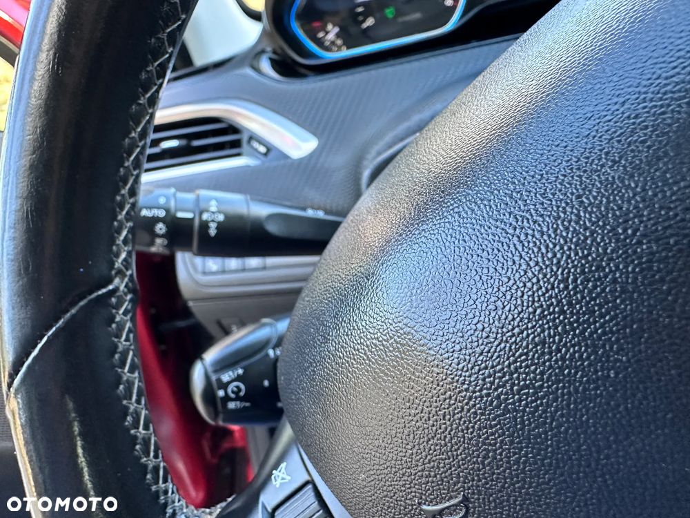 Peugeot 2008 BlueHDi FAP 120 STOP & START Crossway - 19