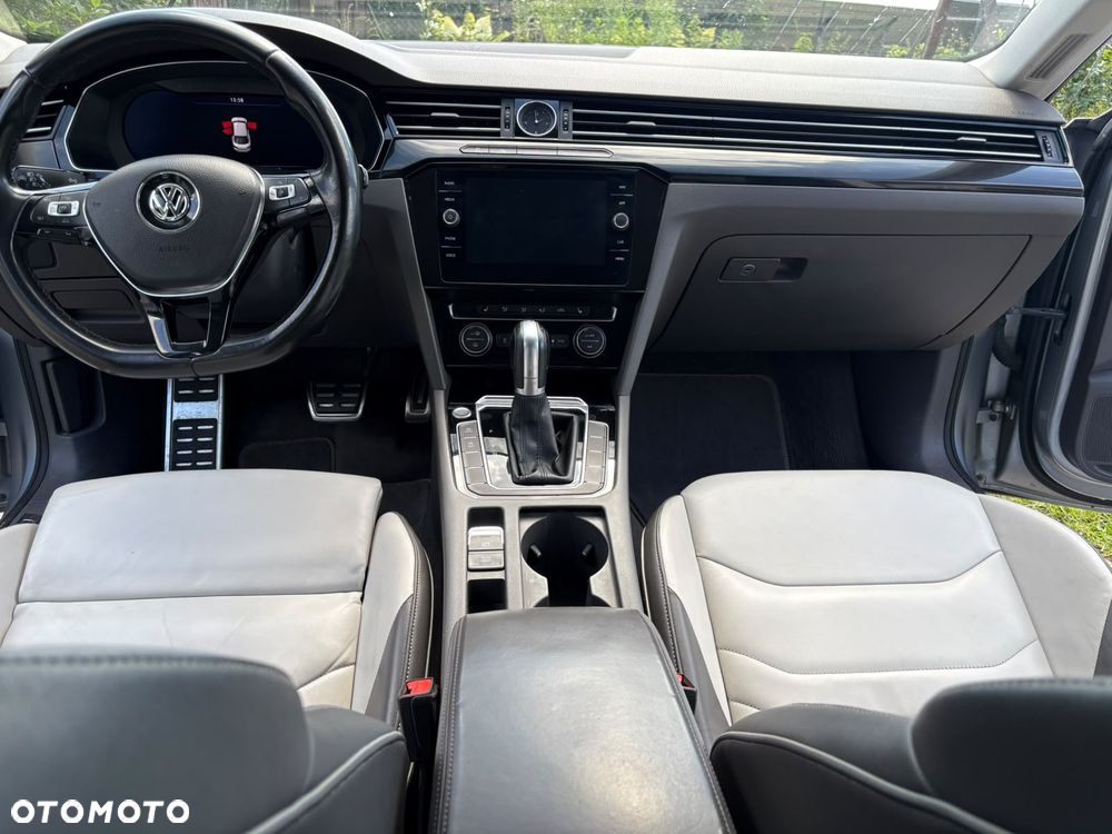 Volkswagen Arteon 2.0 TDI Bi-Turbo SCR 4Mot Elegance DSG - 9