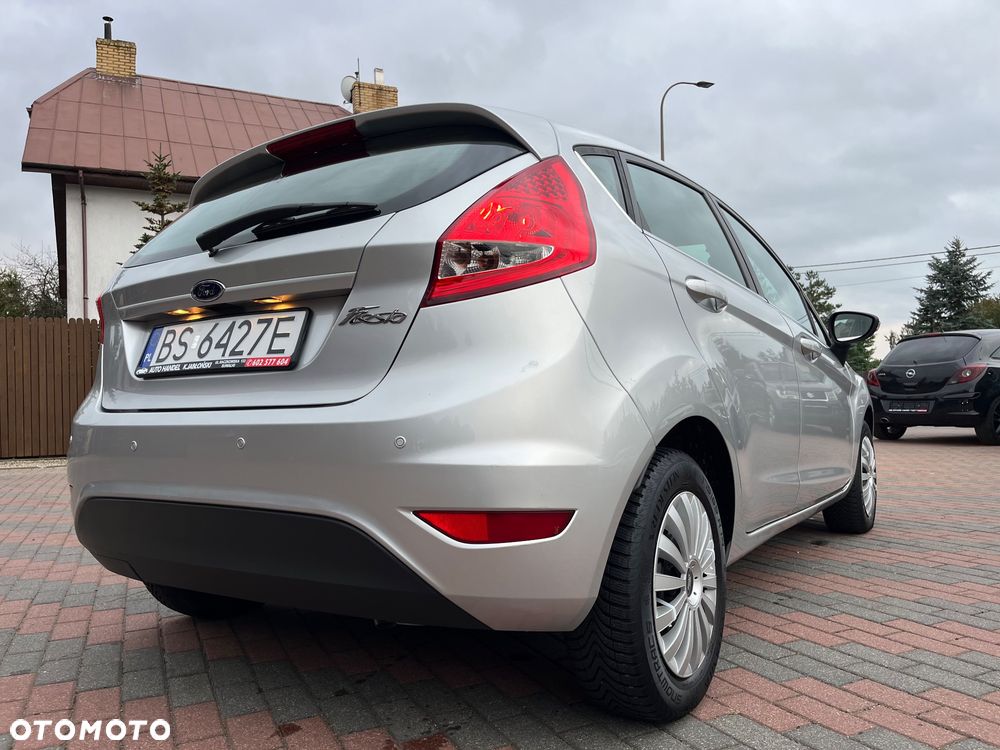 Ford Fiesta 1.25 Celebration - 11