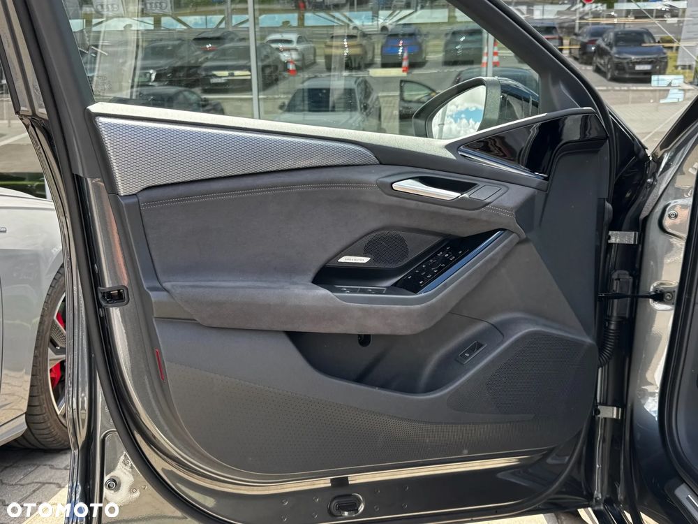 Audi A6 Avant e-tron - 12