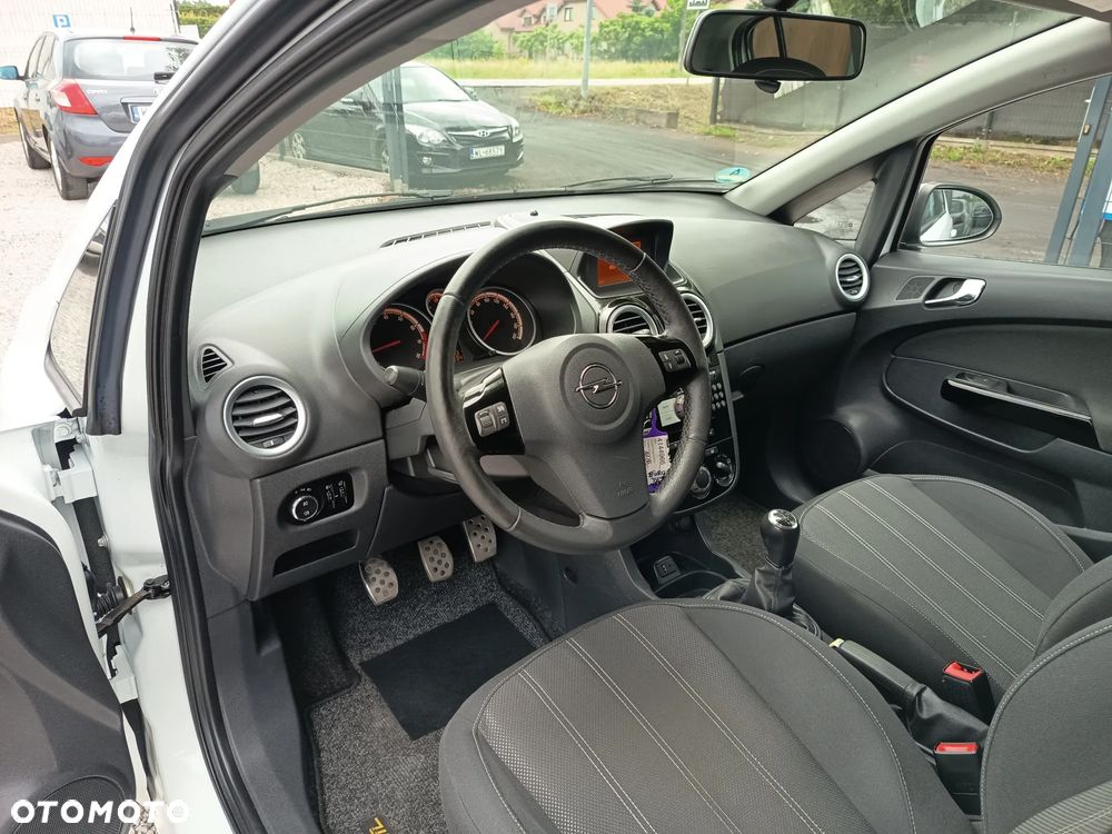Opel Corsa 1.4 16V Active - 19