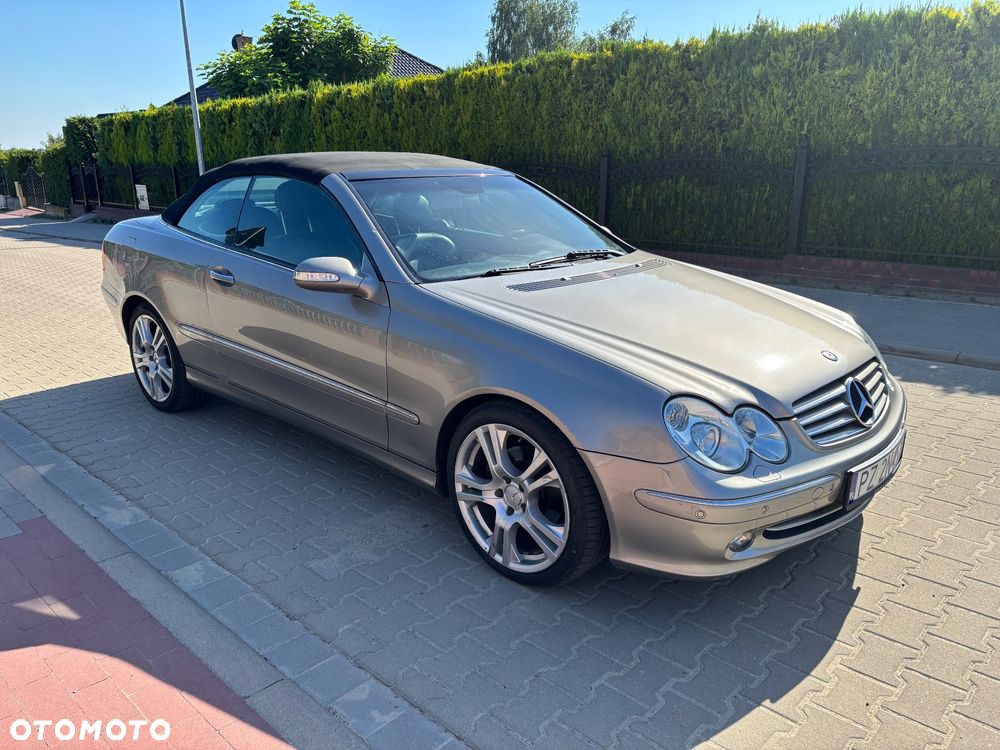 Mercedes-Benz CLK - 10