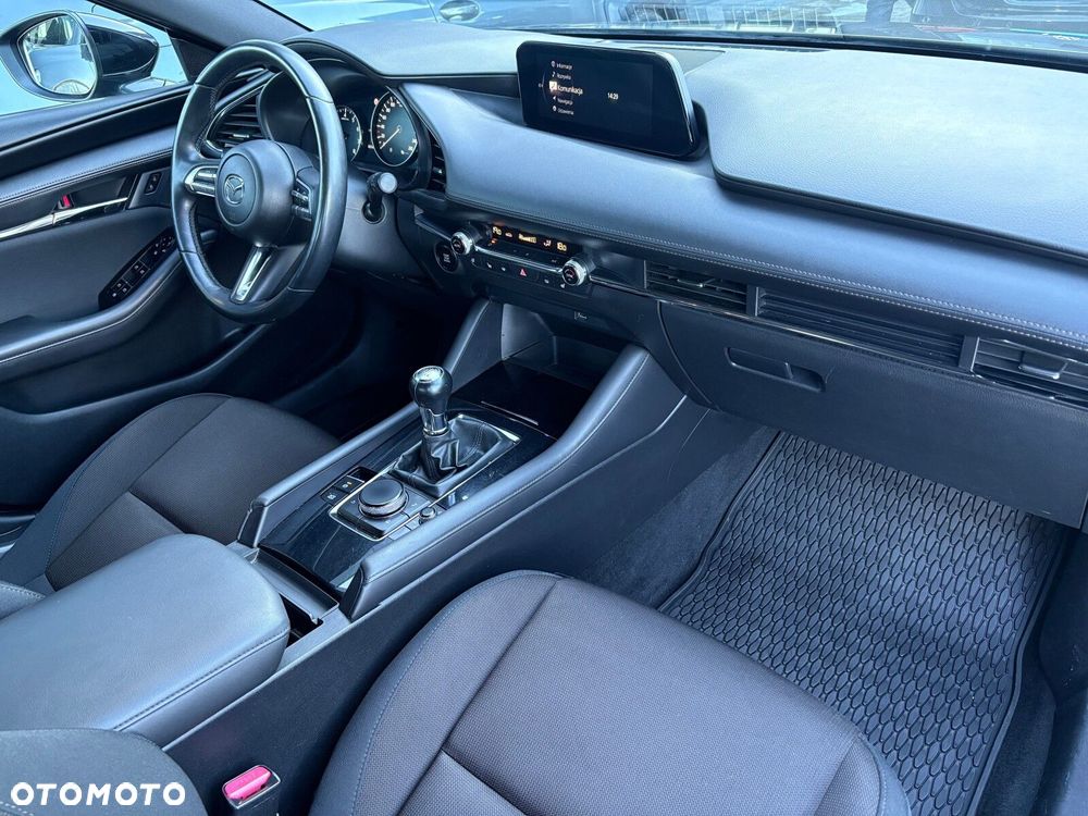 Mazda 3 - 16