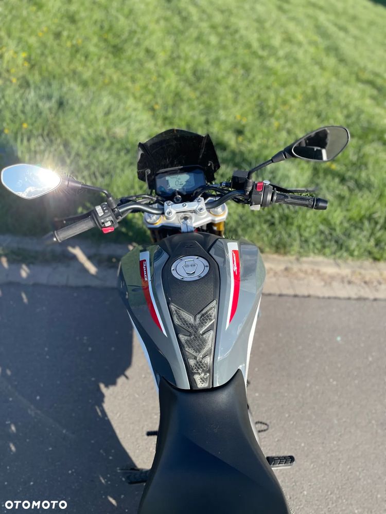 BMW G - 10