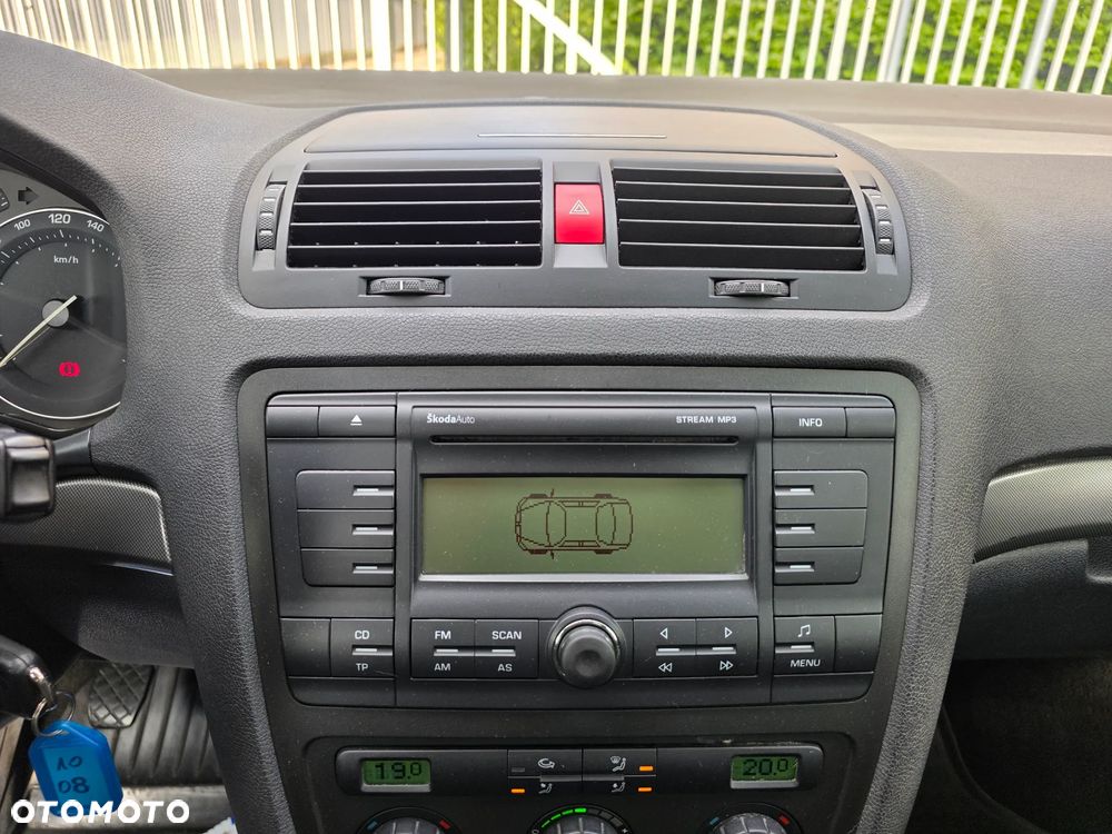 Skoda Octavia 2.0 TDI Ambiente - 11