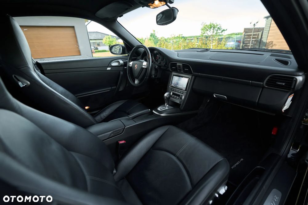 Porsche 911 - 28