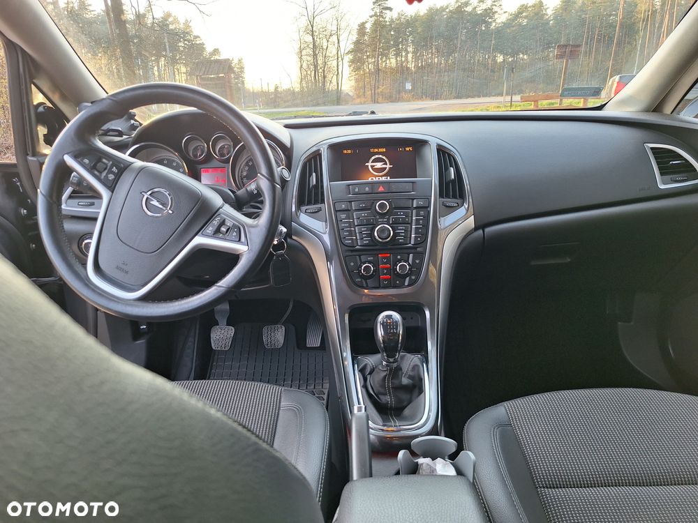 Opel Astra 1.4 Turbo - 16