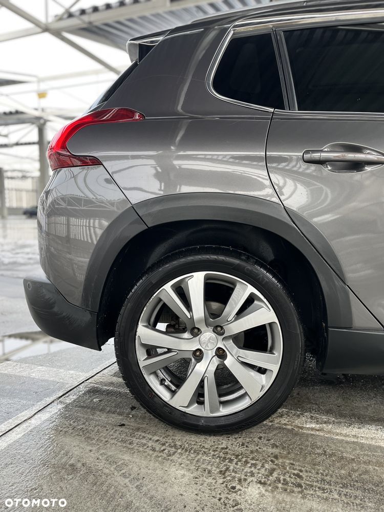 Peugeot 2008 PureTech 110 Stop&Start EAT6 Allure - 13