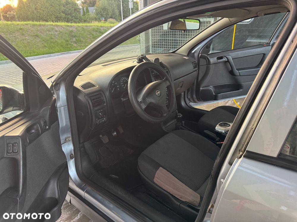 Opel Astra 1.4 Start - 11
