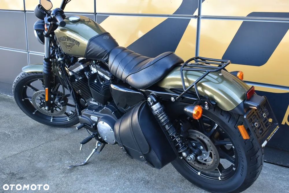 Harley-Davidson Sportster Iron 883 - 13