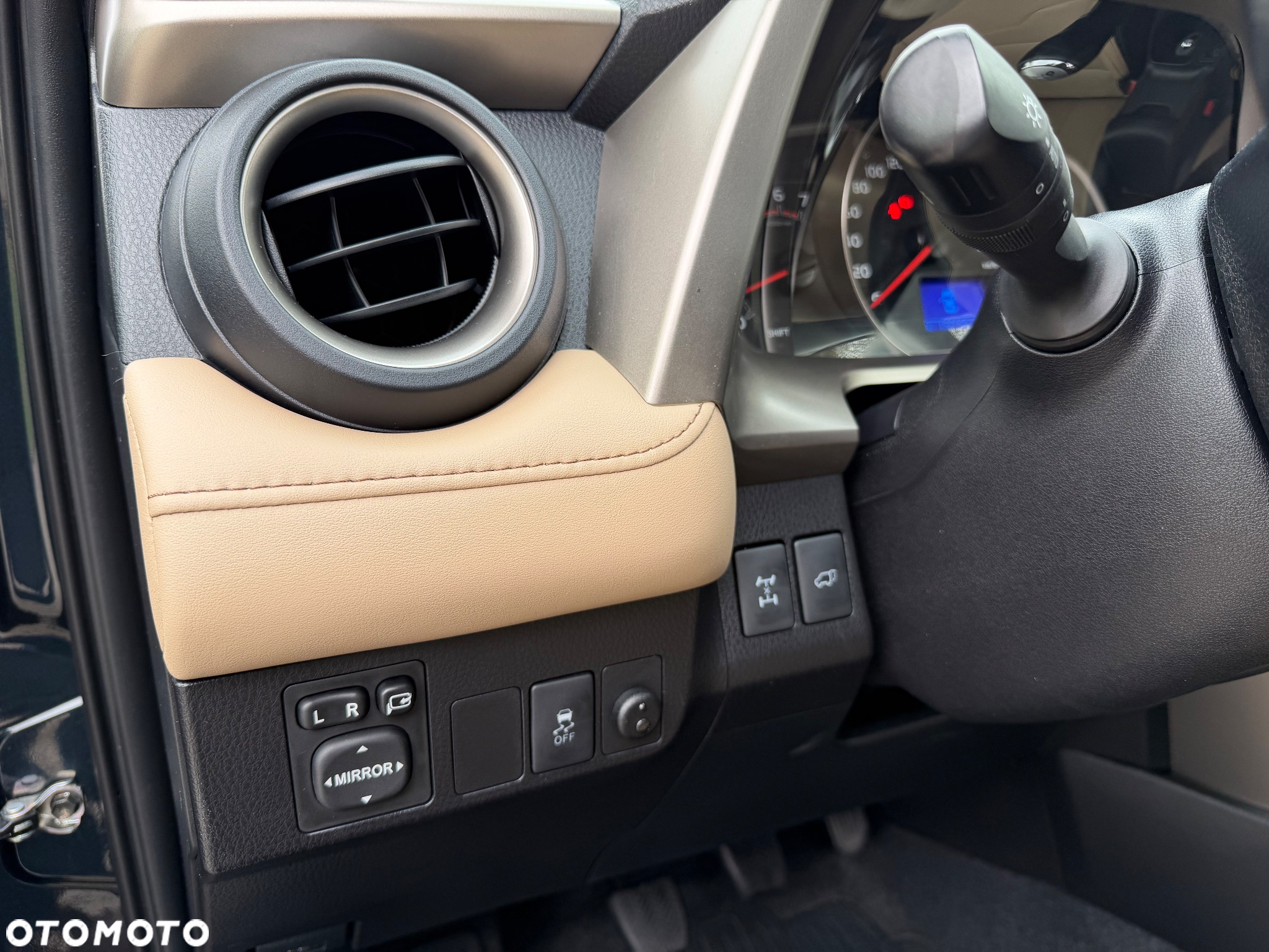 Toyota RAV4 2.0 D-4D Prestige - 15