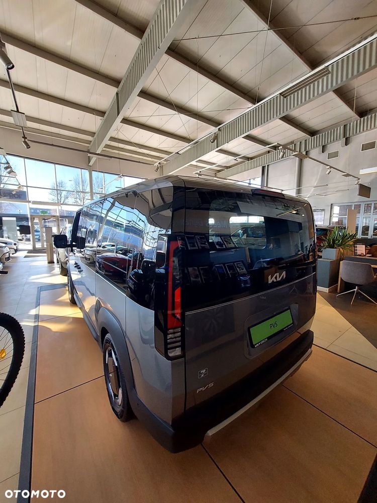 Kia PV5 - 5