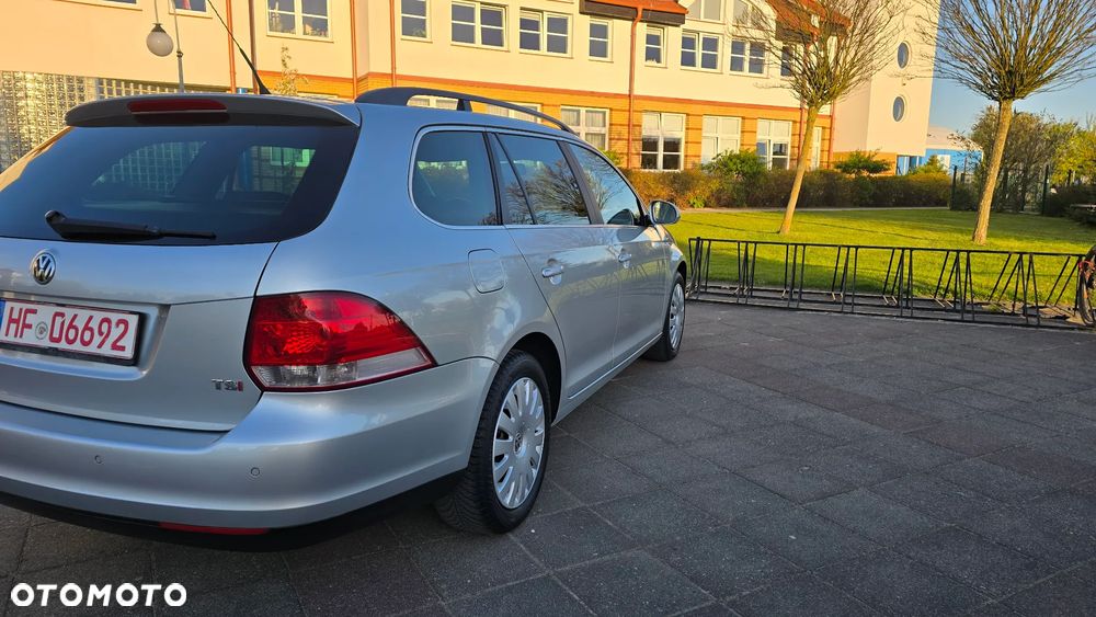 Volkswagen Golf - 34