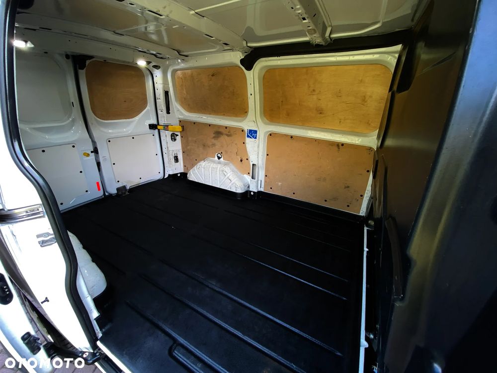 Ford Transit Custom - 14