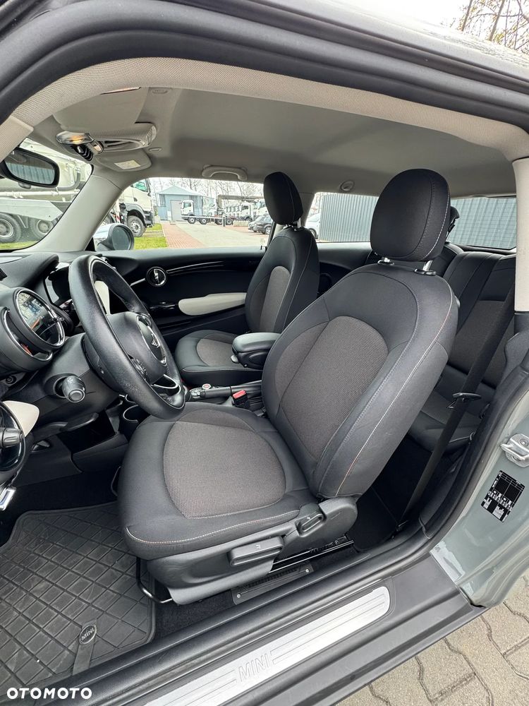 MINI ONE Standard - 12