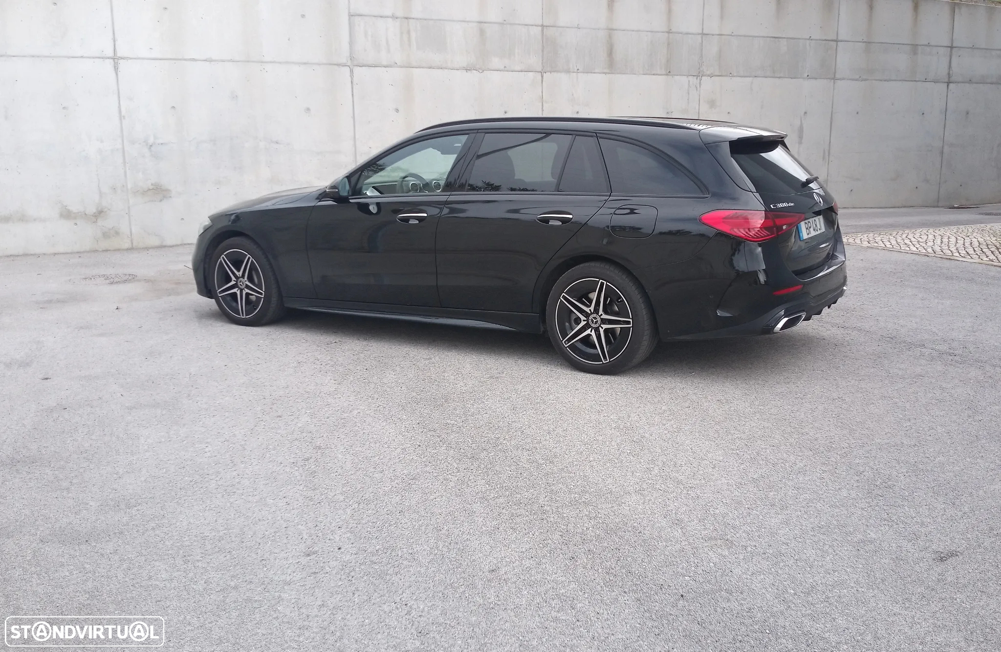 Mercedes-Benz C 300 de AMG Line - 25
