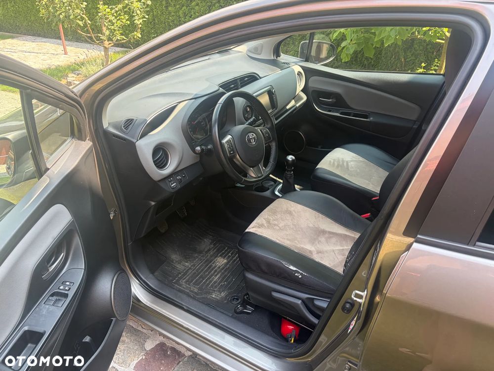 Toyota Yaris 1.33 Premium - 15