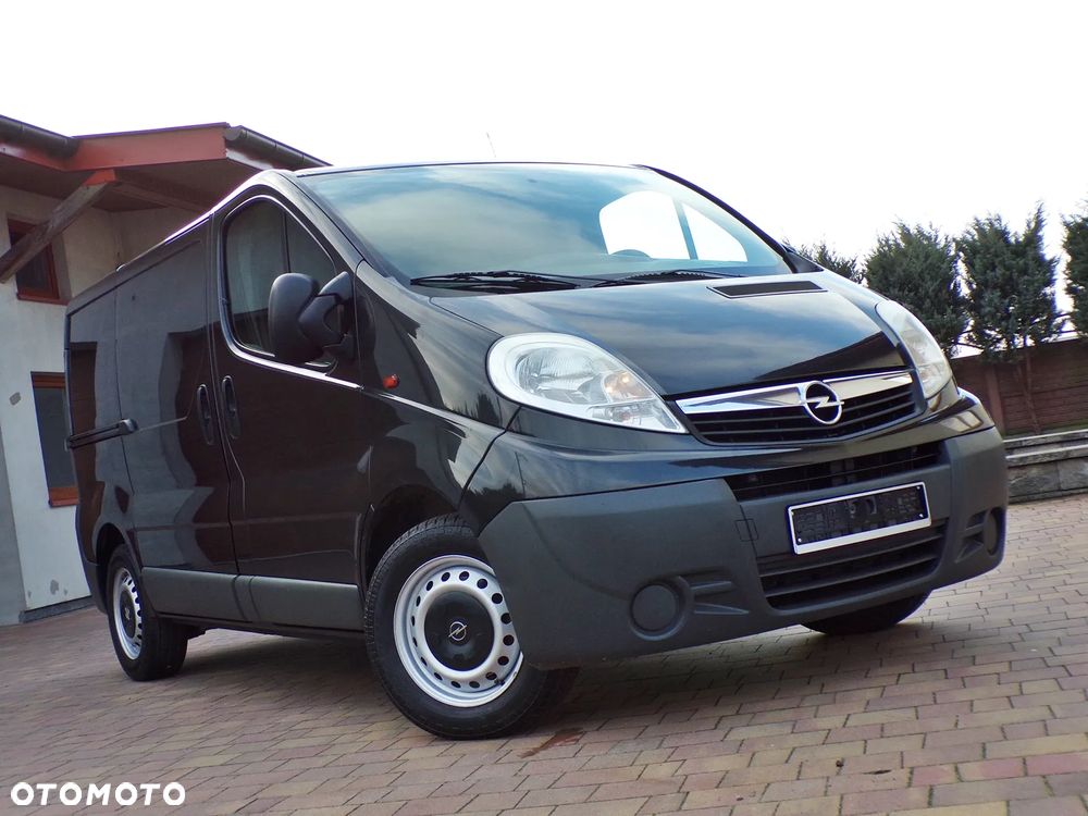 Opel Vivaro - 1