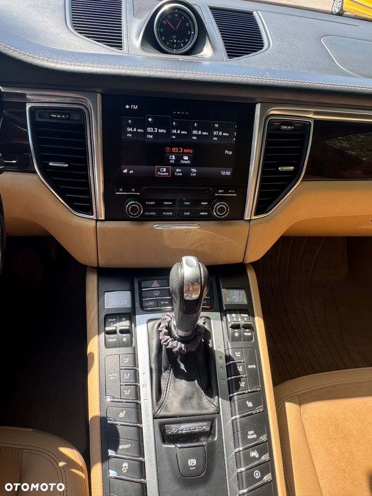 Porsche Macan Standard - 16